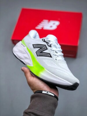 New Balance 880 Blancas y Verde