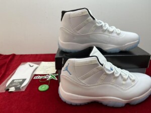 Air Jordan 11 Retro blanco